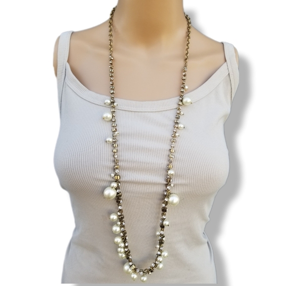 VINTAGE LONG GOLDTONE CHAIN NECKLACE WITH FAUX PEARL & CRYSTAL ACCENTS - Picture 1 of 7